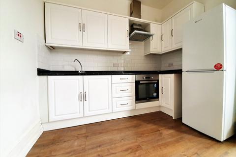 2 bedroom flat to rent, Green lanes, Stoke Newington