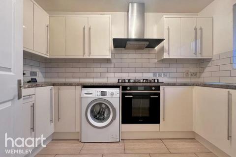 undefined, Cambridge Close, London