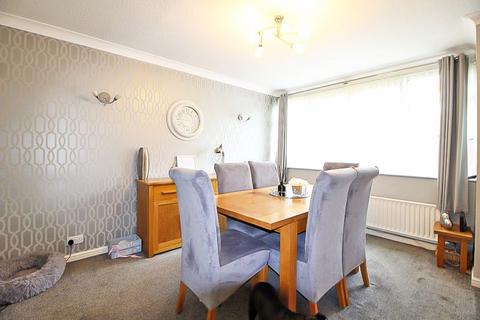 3 bedroom semi-detached house for sale, Laburnum Road, LANESFIELD, WV4 6PA