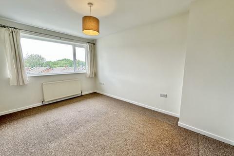 3 bedroom semi-detached house to rent, 1 Chancet Wood Close Chancet Wood/Meadowhead Sheffield S8 8TU