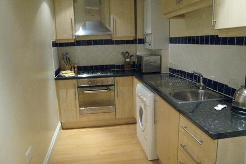 2 bedroom apartment to rent, Queens Road, Guildford, GU1