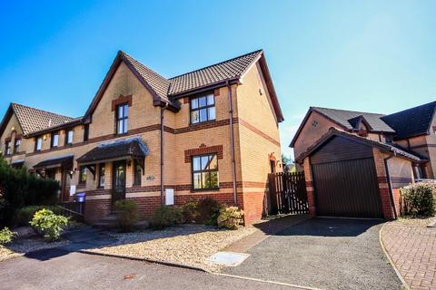 3 bedroom detached house to rent, Fulmar Brae, Livingston, EH54