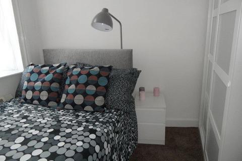 1 bedroom flat to rent, Flat 24, Howgate House, Wellington Road, Dewsbury