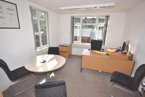 Serviced office to rent - 136 Church Hill, Loughton