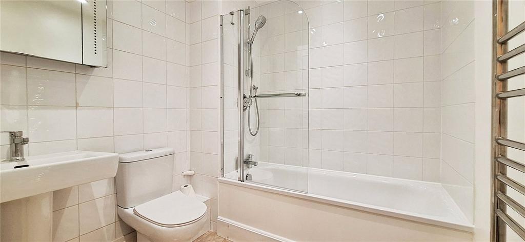 Apartment in Ealing - View 5