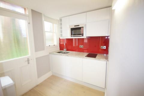 Studio to rent, Draycott Place, Chelsea, SW3