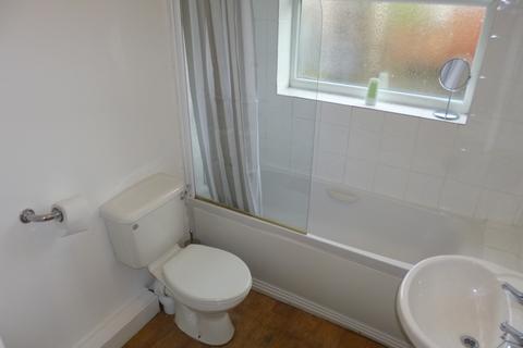 2 bedroom terraced house to rent, Hawthorne Grove, Beeston, NG9 2FG
