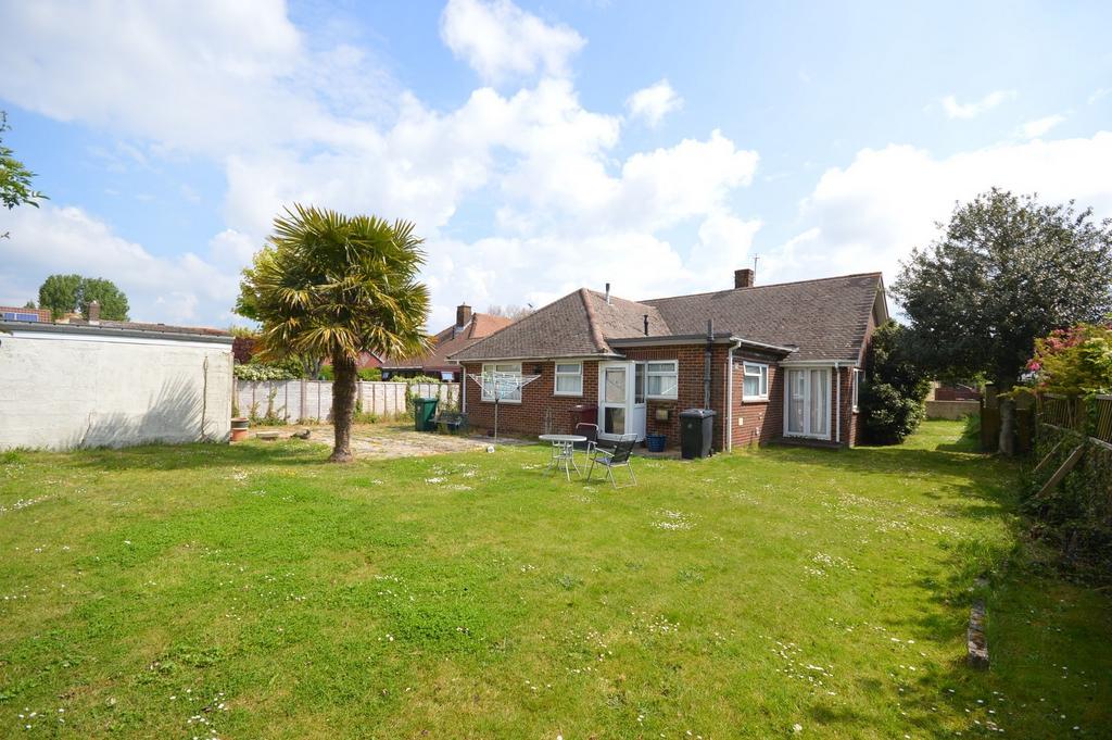 Rear aspect bungalow