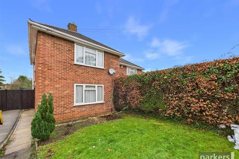 2 bedroom semi-detached house to rent, Whitley Wood Road, Berkshire RG2