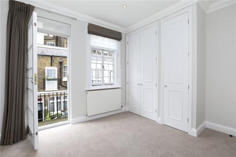 2 bedroom terraced house to rent, Gloucester Place Mews, Marylebone, W1U