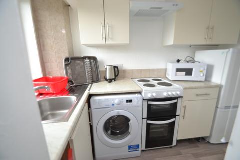 2 bedroom apartment to rent, Bruce Street, Stirling FK8