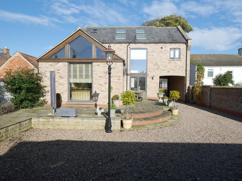 Main Street, Asselby 3 bed detached house £419,000