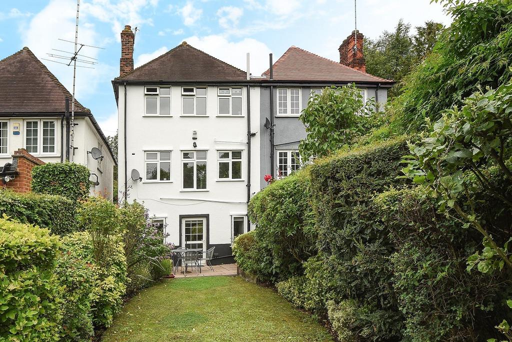 Roxeth Hill, Harrow on the Hill, HA2 5 bed semidetached house £649,950