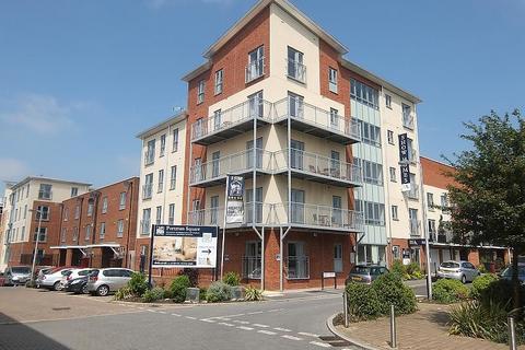 3 bedroom apartment to rent, Englefield House, Moulsford Mews, Reading, RG30