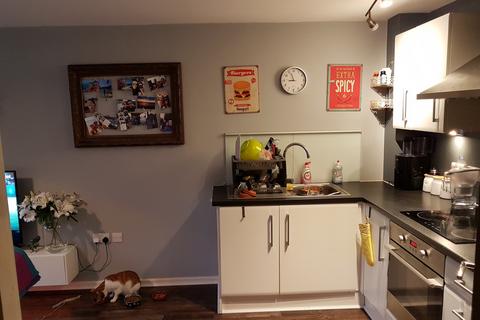 2 bedroom apartment to rent, Greenings Court, Warrington, Cheshire, WA2