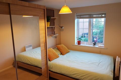 2 bedroom apartment to rent, Greenings Court, Warrington, Cheshire, WA2