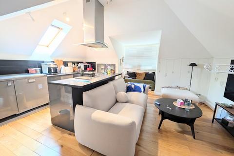 2 bedroom flat to rent, Palmerston Road, Wood Green N22