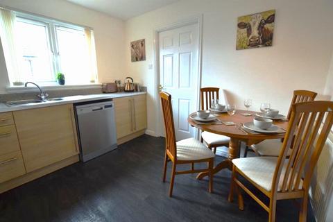 2 bedroom terraced house to rent, Meiklelaught Place, Saltcoats, North Ayrshire, KA21