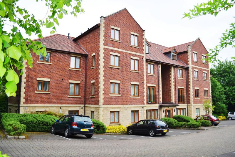 Balmoral House, Villiers Road, Woodthorpe, Nottingham NG5 4FP 2 bed