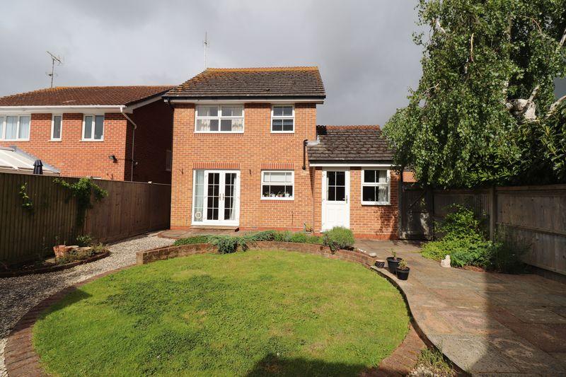 Withy Bush, Burgess Hill, West Sussex 3 bed detached house £365,000