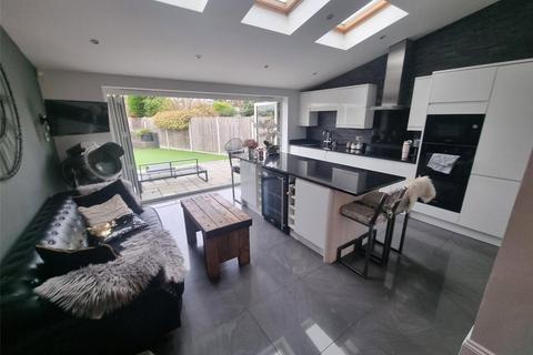 3 Broadlands Road, Hockley, SS5 5DT