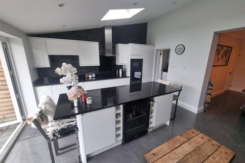 3 Broadlands Road, Hockley, SS5 5DT