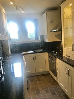 2 bedroom flat to rent, Berryknowes Road, Glasgow, G52