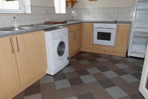 2 bedroom end of terrace house to rent, Harrington Street  Leicester