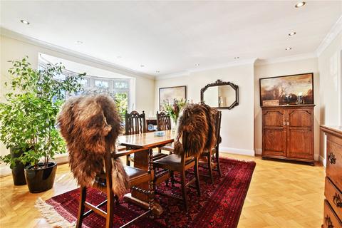 4 bedroom detached house to rent, Heathside Road, Moor Park, Northwood, Middlesex, HA6