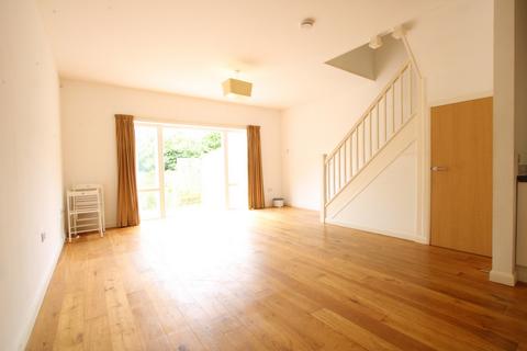 4 bedroom end of terrace house to rent, Bevendean Road, Brighton BN2