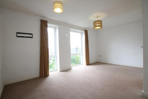 4 bedroom end of terrace house to rent, Bevendean Road, Brighton BN2