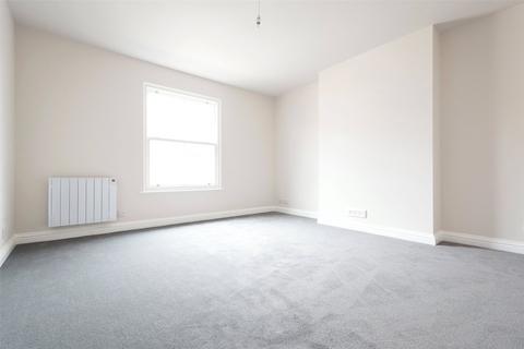 2 bedroom apartment to rent, West Street, Dorking, Surrey, RH4