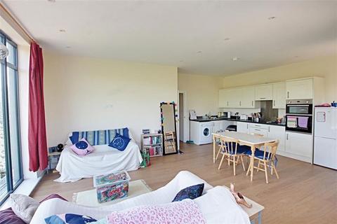 2 bedroom apartment to rent, Lower Bristol Road, Bath