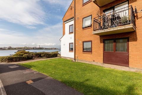 2 bedroom apartment for sale - Ferry Road, Southsea