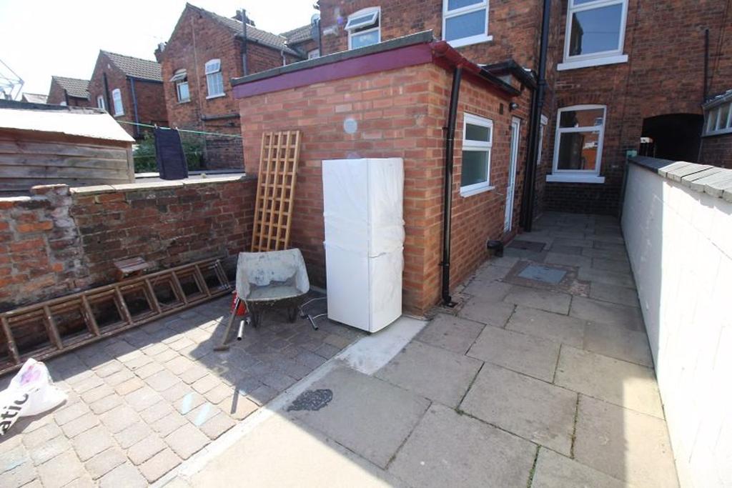 Bedford Street, Crewe 3 bed terraced house £600 pcm (£138 pw)