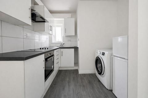 undefined, 3 Bedroom Flat To Let - HP11