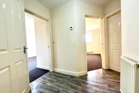 2 bedroom flat to rent, Gipsy Moth Close, Timperley, Altrincham, Cheshire, WA15