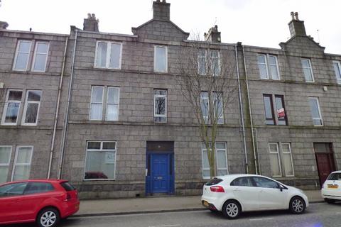 2 bedroom flat to rent, Willowbank Road, Aberdeen, AB11