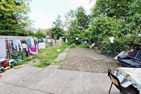 3 bedroom terraced house for sale, Bromley Road, Tottenham, London, N17