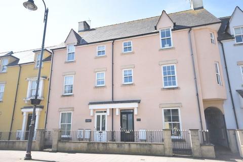 3 bedroom terraced house to rent, Riverside Mews, High Street, Cowbridge, The Vale of Glamorgan, CF71 7NA