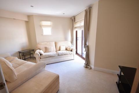 3 bedroom terraced house to rent, Riverside Mews, High Street, Cowbridge, The Vale of Glamorgan, CF71 7NA