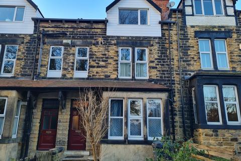 undefined, Park Mount, Leeds LS5