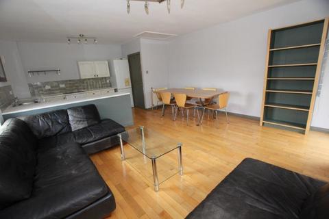 2 bedroom apartment to rent, Rufus Court Row,