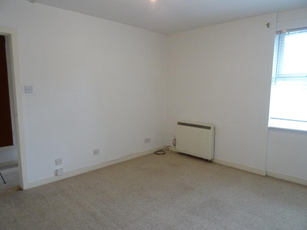 Church Street, Broughty Ferry... 1 bed flat to rent £650 pcm (£150 pw)