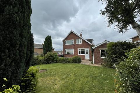 3 bedroom detached house to rent, Shafton Road, Grange Estate, Rotherham S60