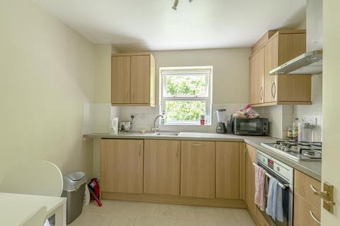 2 bedroom apartment to rent - Dorchester Close,  Headington,  OX3