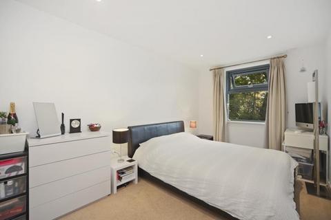 2 bedroom flat to rent, Maida Vale, Little Venice, W9