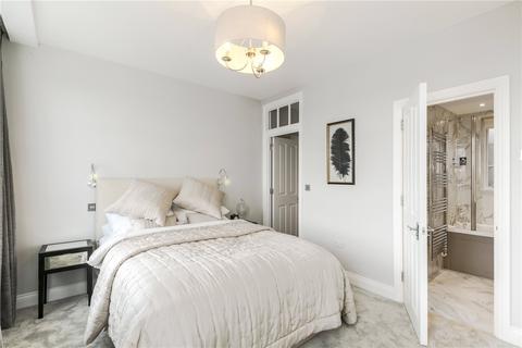 2 bedroom apartment to rent, St Georges Court, Brompton Road, London, SW3