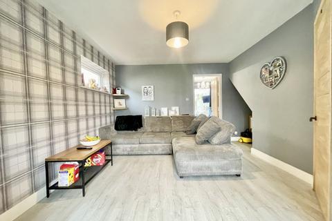 25 Palmerston Drive, Exeter, EX4 2JA