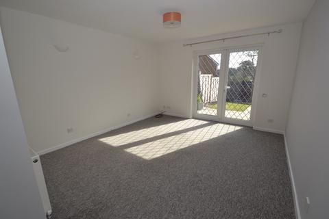 2 bedroom end of terrace house to rent, Creekmoor